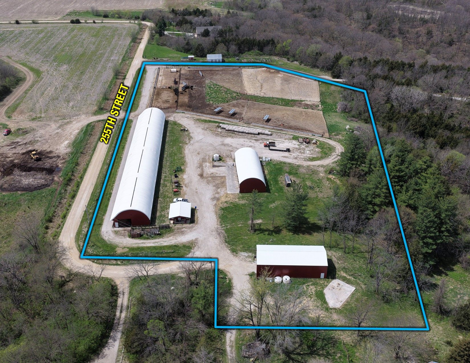 Listing Photo: Drone Outline E